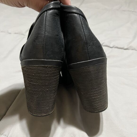 Lucky Brand Womens Booties Size 8.5M Black Salza Asymmetrical Suede Block Heel - Picture 3 of 10